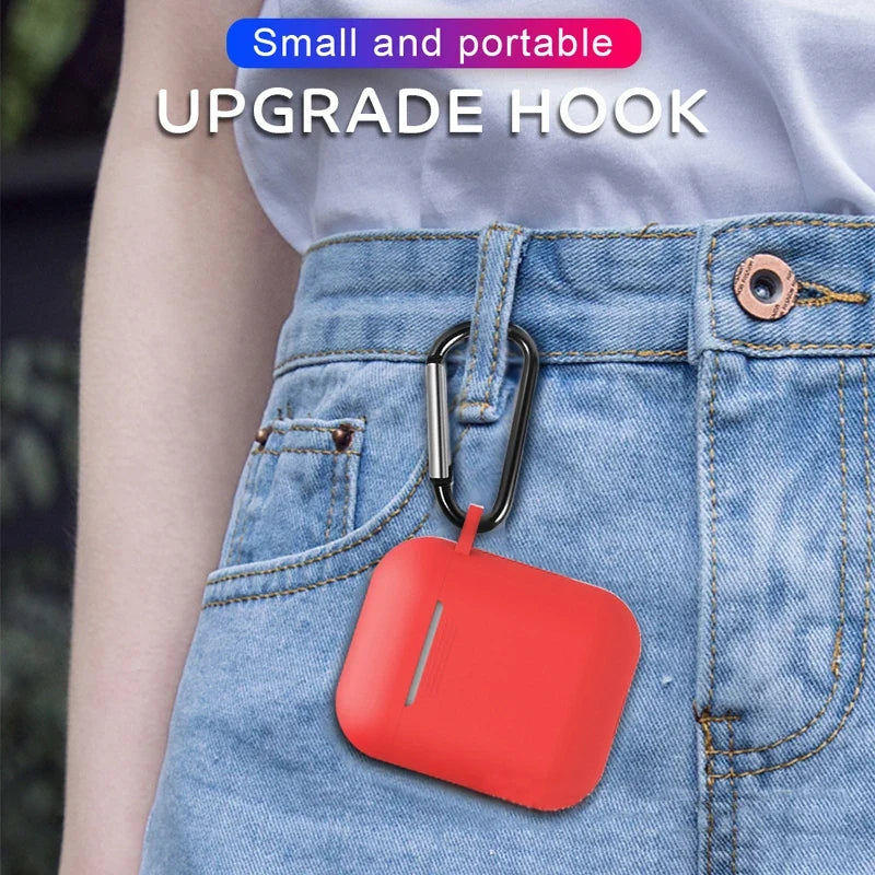 Silicone AirPods Case with Carabiner Clip – Shockproof Cover