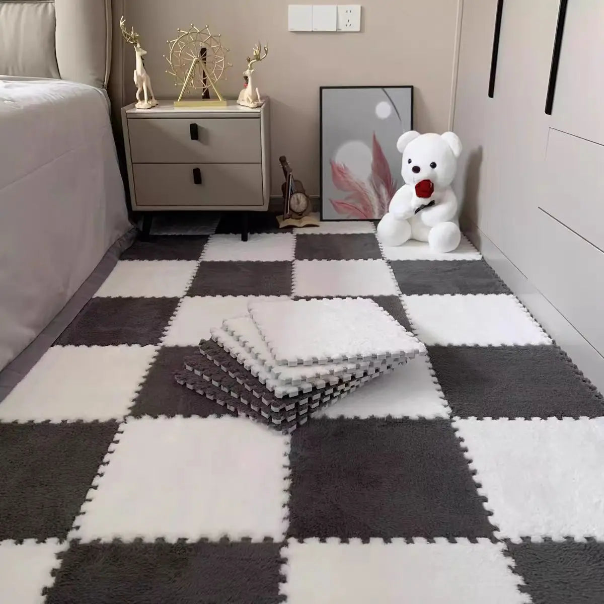 Plush Puzzle Floor Mat – 10pcs Interlocking Foam Tiles 30x30cm