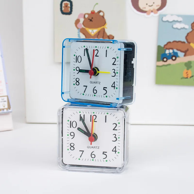 Small Quartz Alarm Clock – Compact Square Desk & Travel Clock