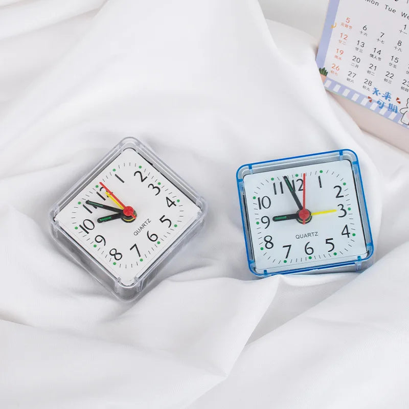 Small Quartz Alarm Clock – Compact Square Desk & Travel Clock