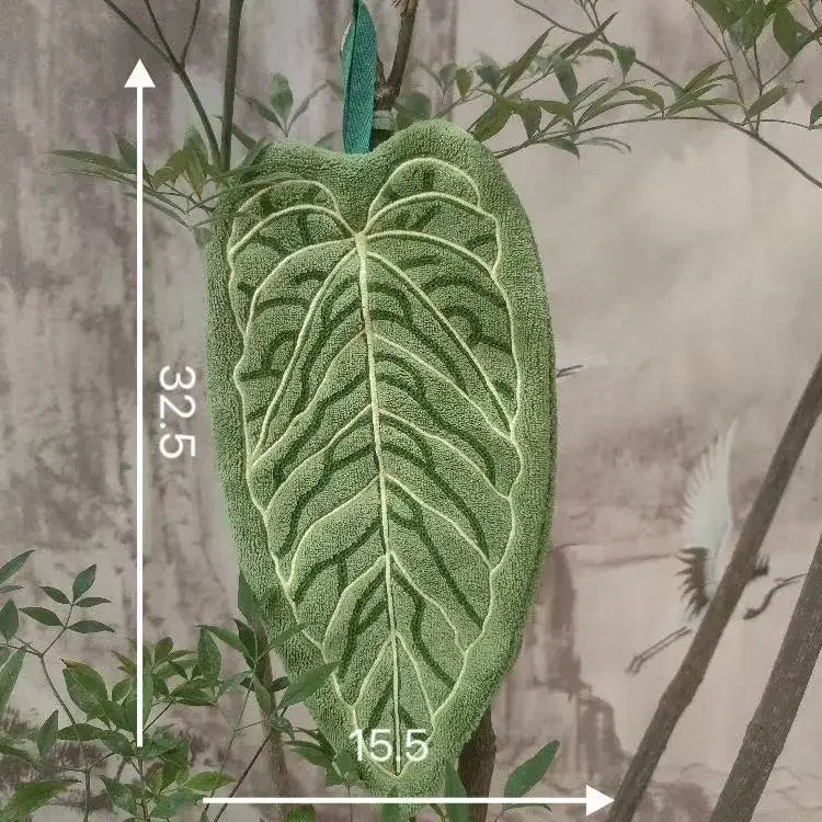 Leaf-Shaped Hand Towel – Absorbent Quick-Dry with Hanging Loop