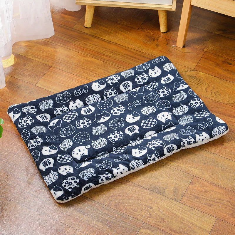 Thickened Comfortable Warm Small Cat Sleeping Cushion Skin-Friendly Cute Winter Medium Dog Sofa Mat