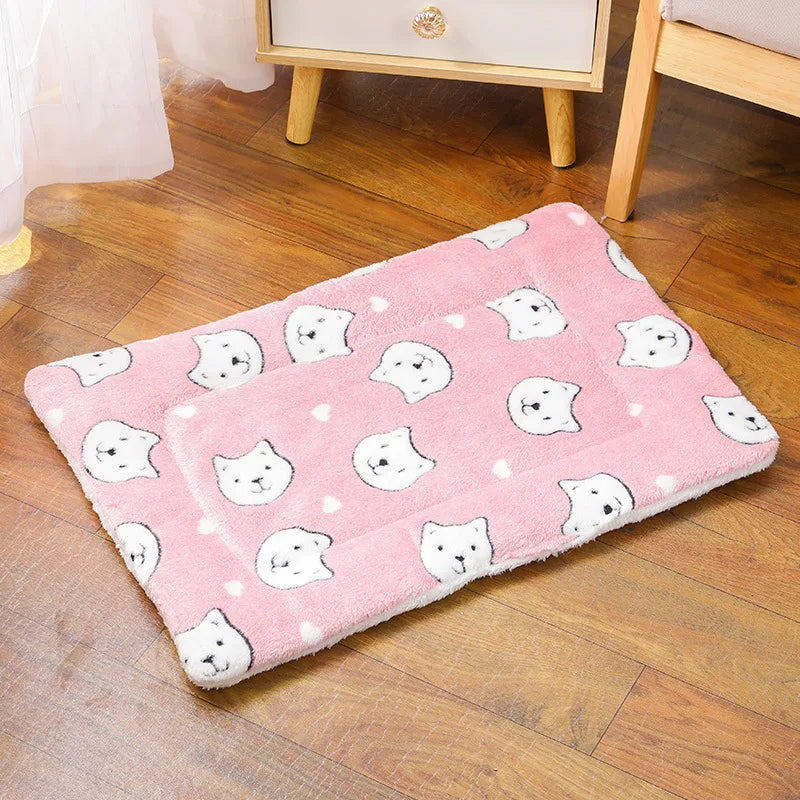 Thickened Comfortable Warm Small Cat Sleeping Cushion Skin-Friendly Cute Winter Medium Dog Sofa Mat