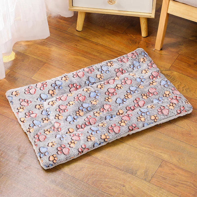 Thickened Comfortable Warm Small Cat Sleeping Cushion Skin-Friendly Cute Winter Medium Dog Sofa Mat