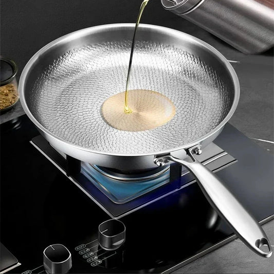 Titanium Frying Pan – Uncoated Non-Stick Fish Scale Hammer Pattern