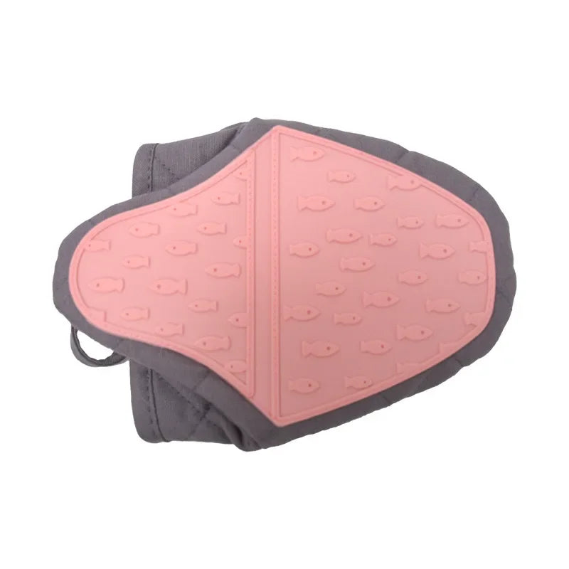 Fish-Shaped Silicone Oven Mitt – Heat-Resistant Kitchen Glove