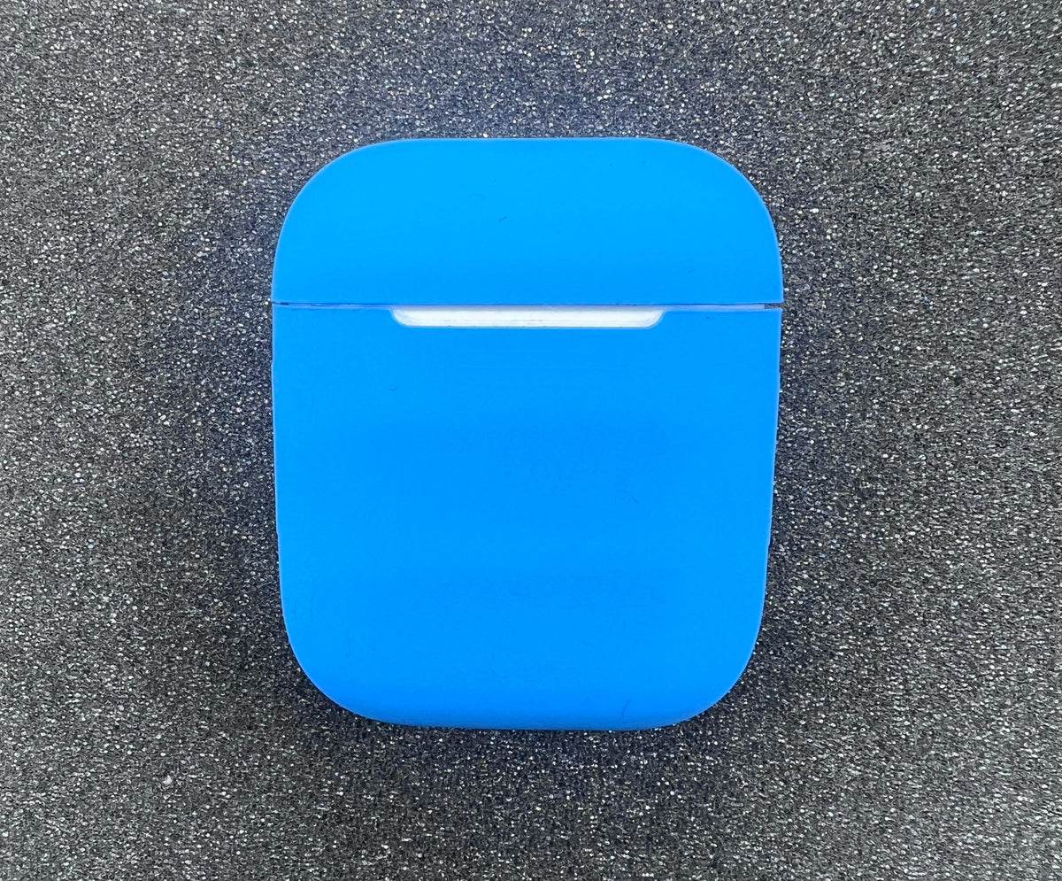 Silicone AirPods Case with Carabiner Clip – Shockproof Cover