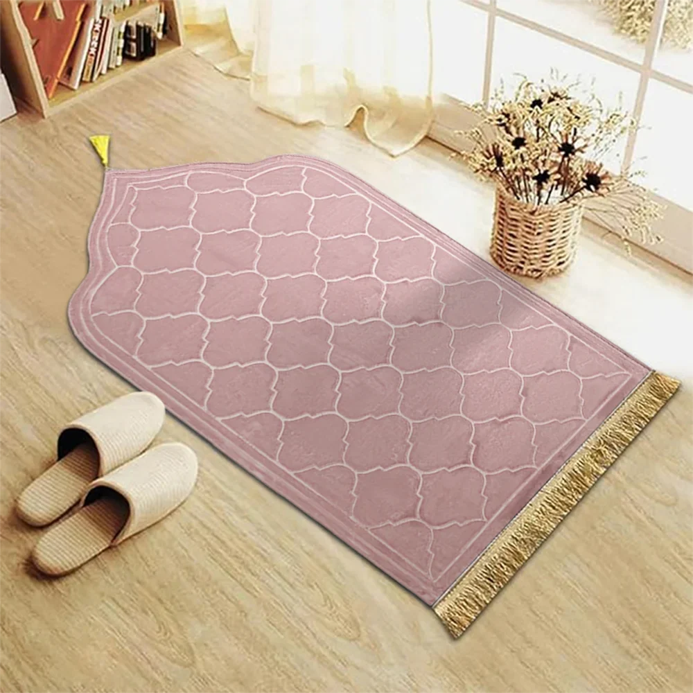 Islamic Prayer Rug – Soft Flannel Mat with Gold Tassels & Anti-Slip Backing