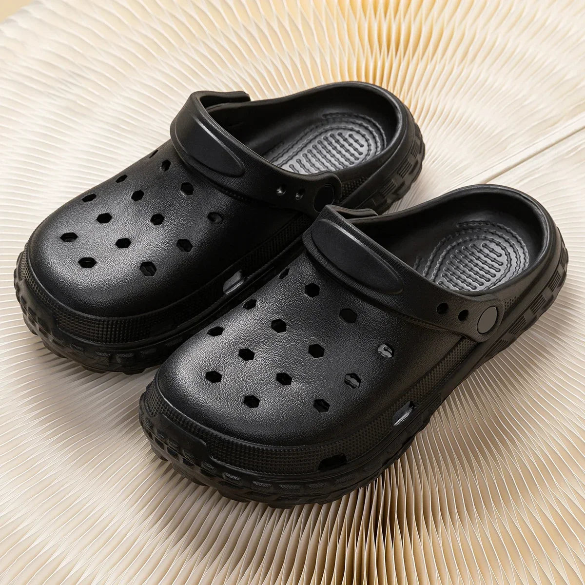 Unisex Non Slip Closed Toe Summer Clog Sandals