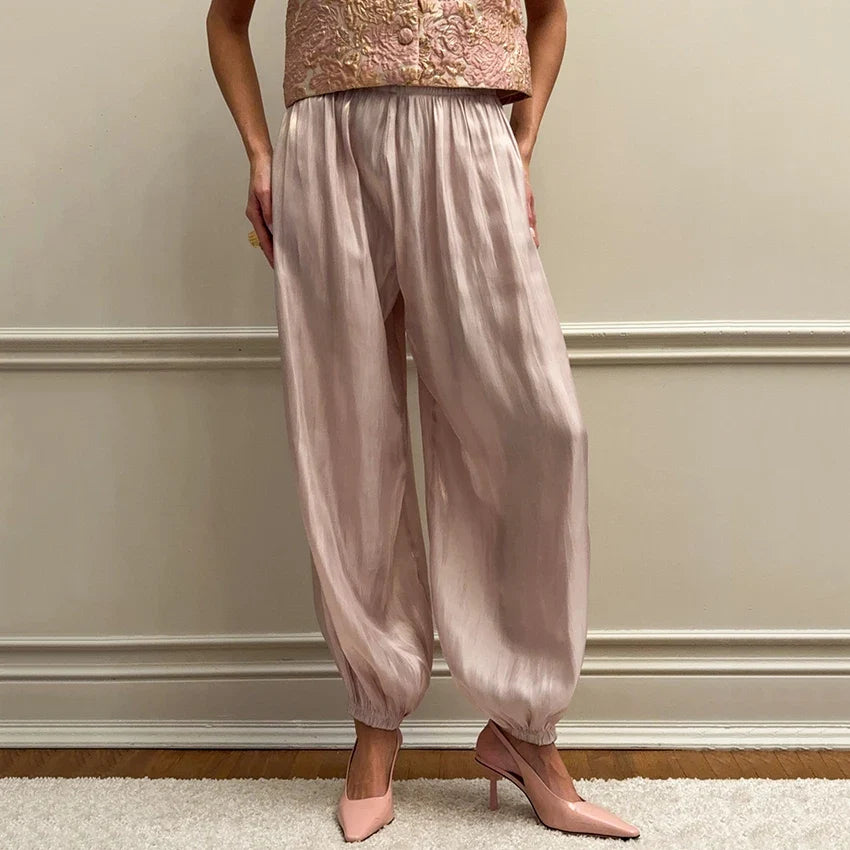 Elegant Pleated Bloomers Trousers – Loose Crepe Pants